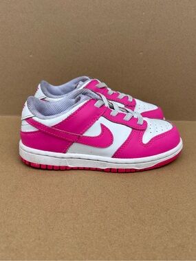 Nike Dunk low Sneakers Toddler Girls 10c Pink white elastic lace